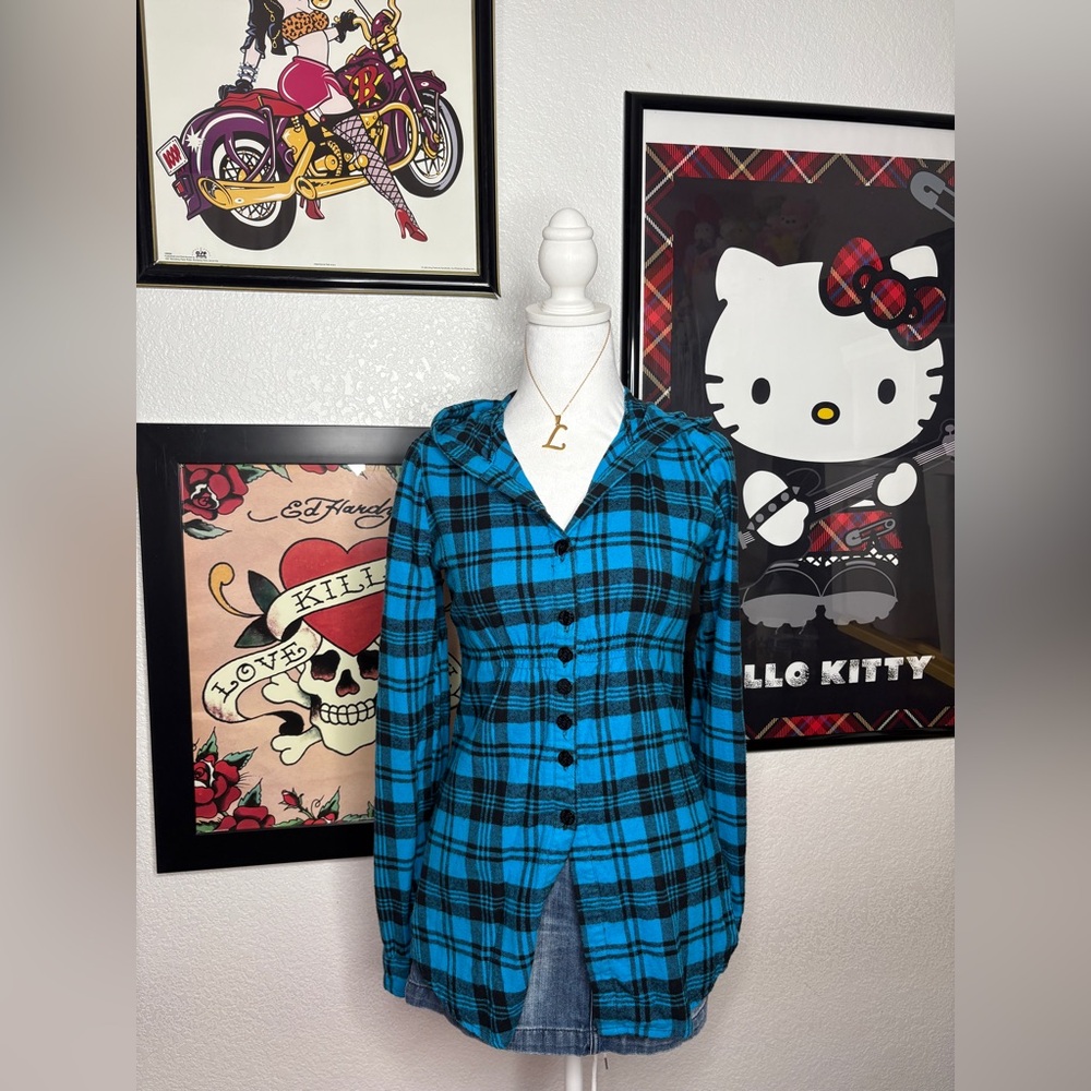 SoCal Blue Hooded Button Up Flannel Long Sleeve Top
